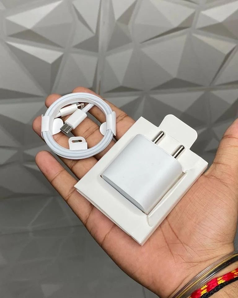 20W Charger with cable (1st copy) - Image 4